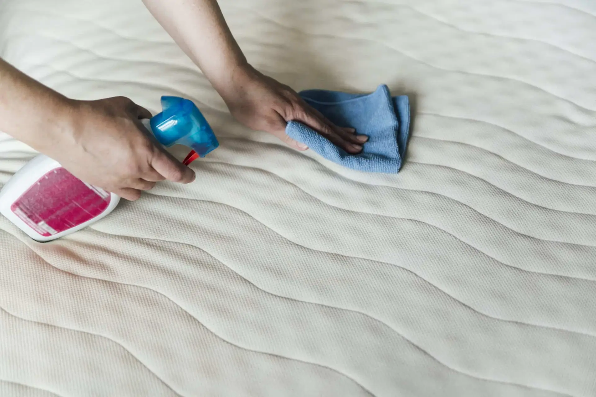 How to clean a mattress