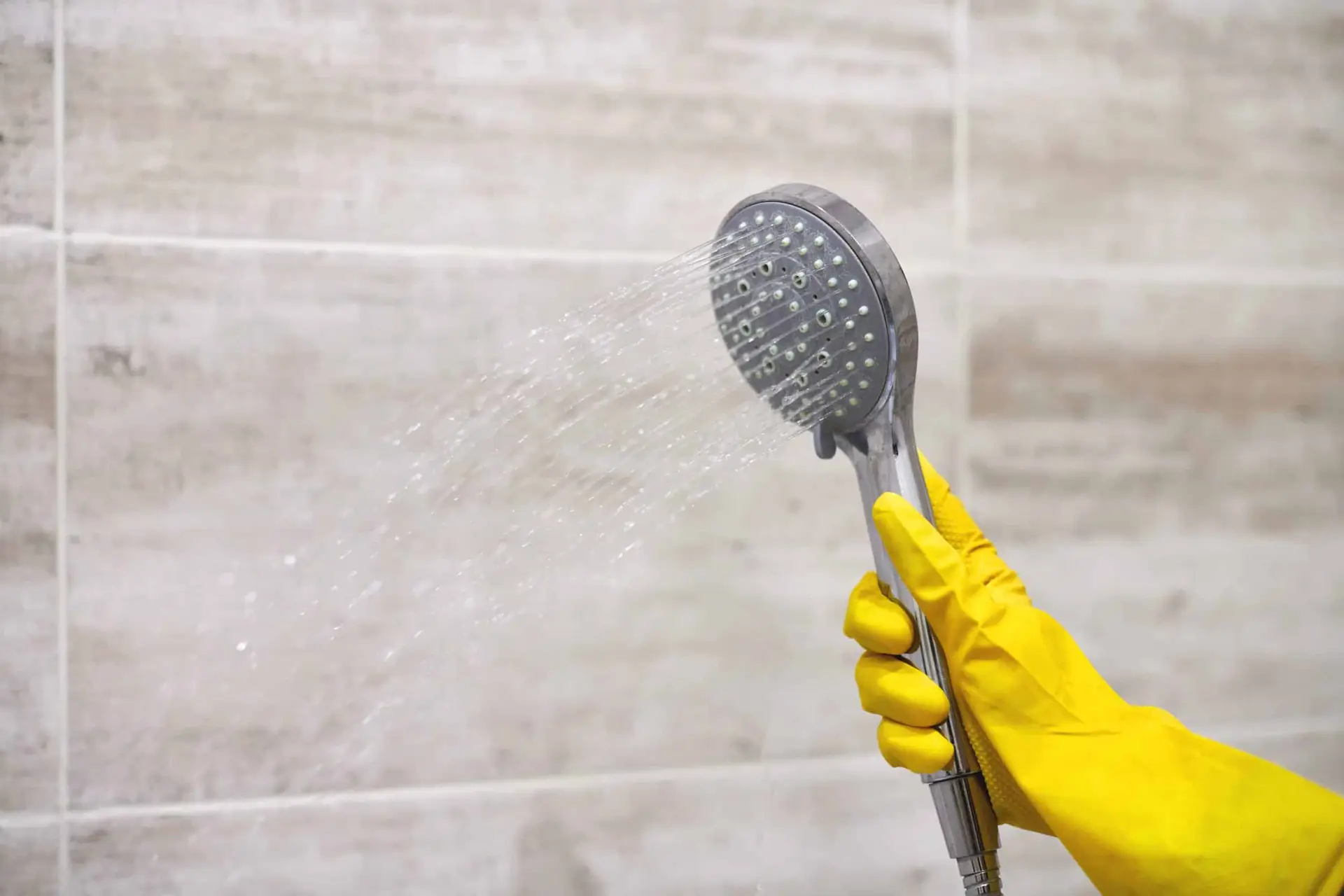 How to clean a shower head
