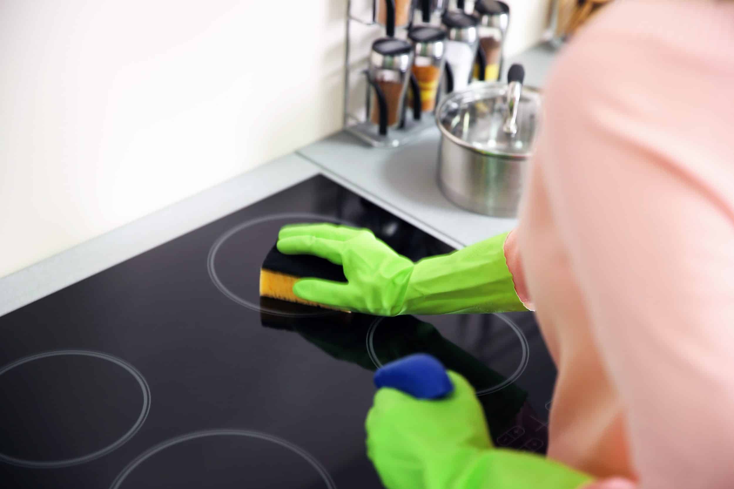 How to clean a glass cooktop