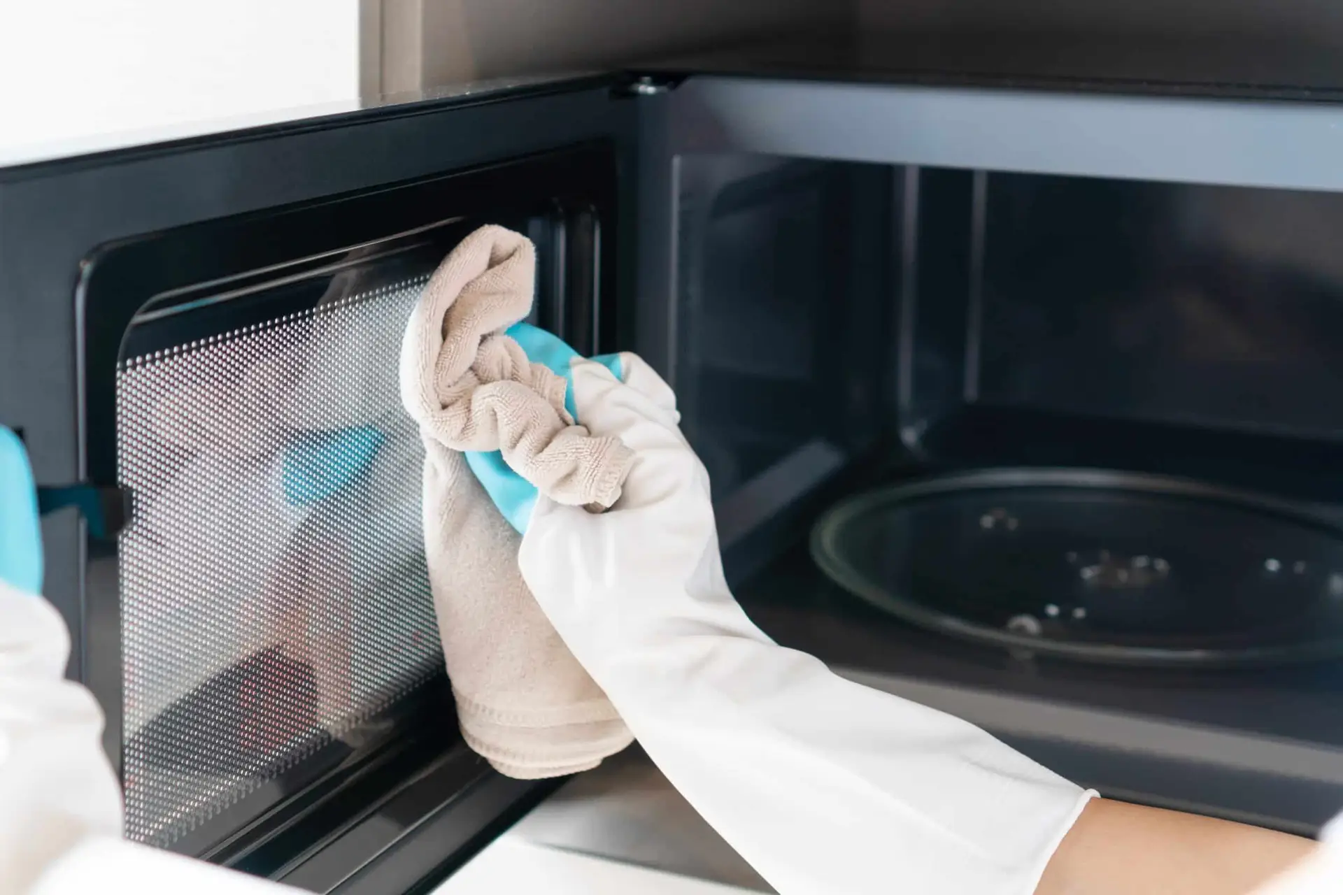 Clean a Microwave