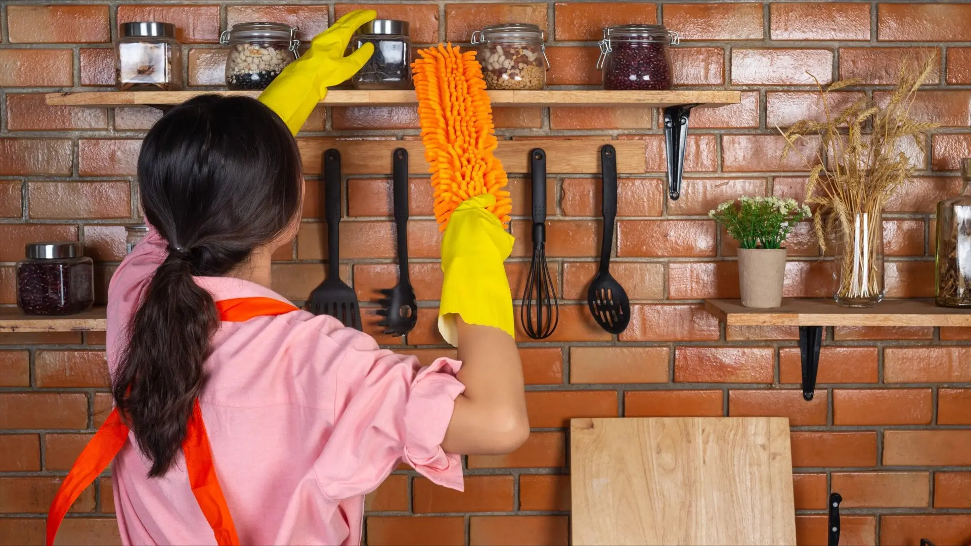 deep cleaning