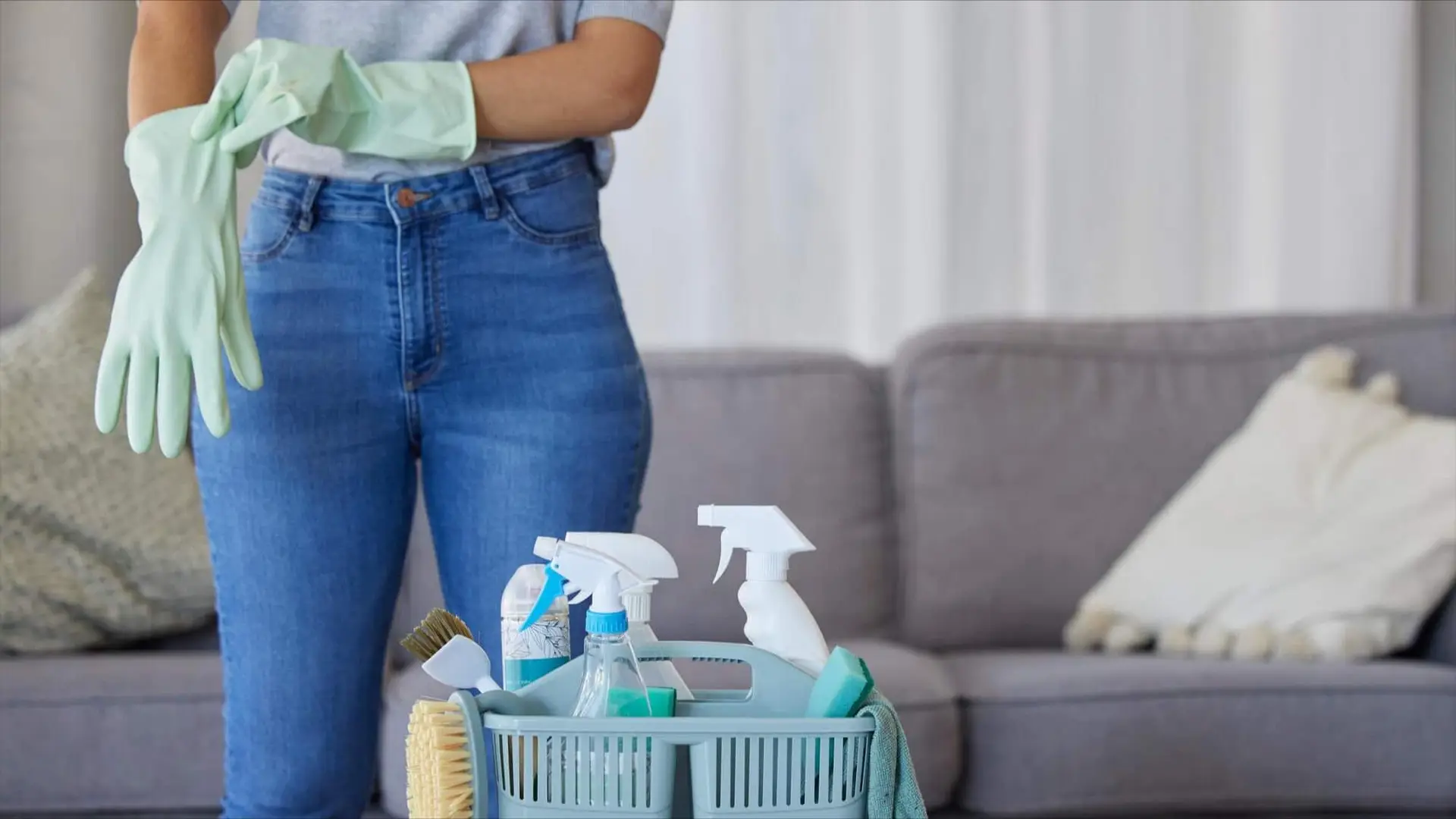 deep house cleaning