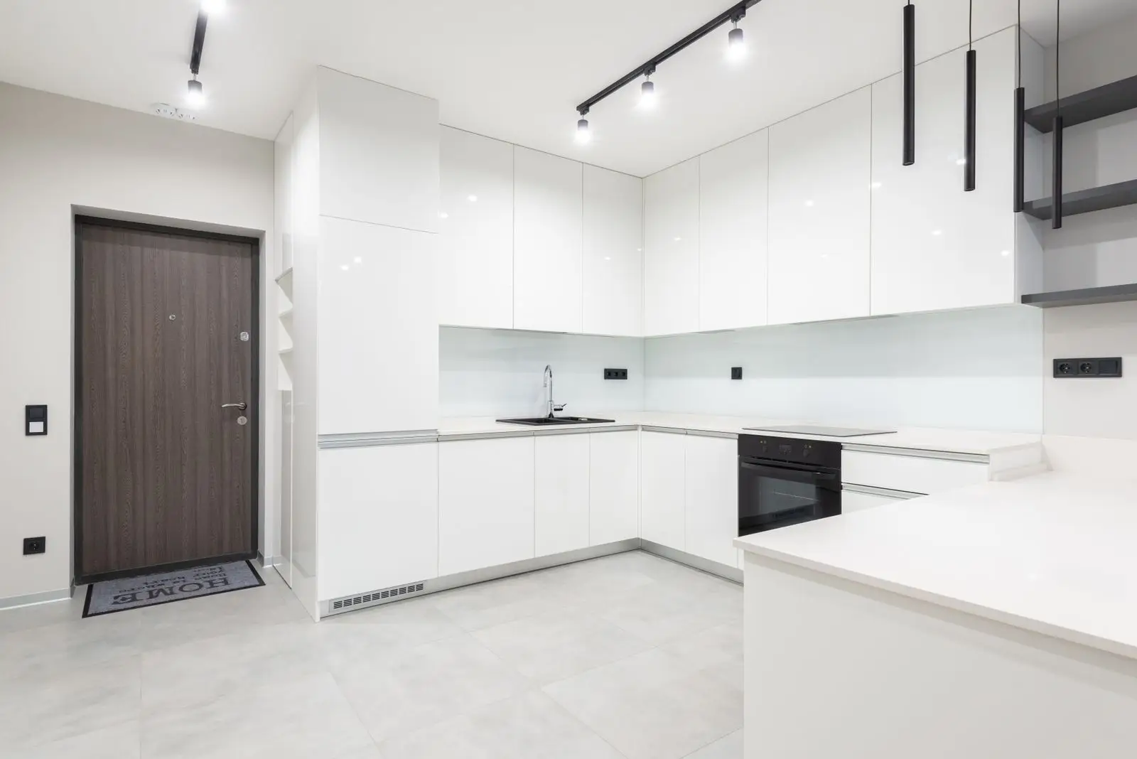 Sleek white kitchen cleaned before move in near SMU in University Park Texas