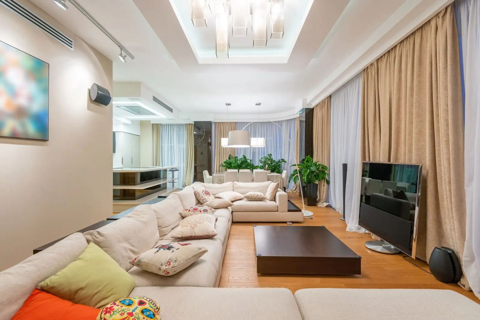 Elegant living room with delicate finishes in Highland Park Texas